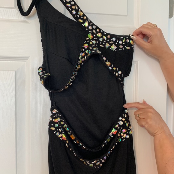 Dress - Picture 2 of 5